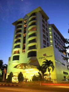 ,هتل لنکاوی سیویو (Langkawi Seaview Hotel),هتل Langkawi Seaview، در قلب شهر Kuah واقع و اقامت مجهزی را...,