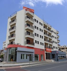 ایزی هتل لارنکا
قبرس / لارناکا(easyHotel Larnaka
Cyprus / Larnaka )