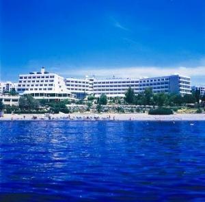 هتل مدیتررانین بیچ
قبرس / لیماسول(Mediterranean Beach Hotel
Cyprus / Limassol )