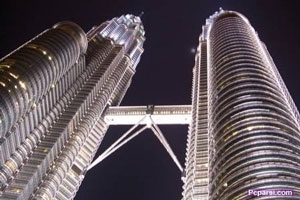 مالزی / کوالالامپور / برج دوقلو پتروناس