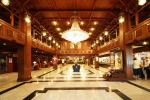 ,هتل بانکوک پالاس
تایلند / بانکوک(Bangkok Palace Hotel
Thailand / Bangkok ),هتل Bangkok Palace در منطقه Pratunam بانكوك واقع وتنوعي از مراكز خريد و تفريحي را به ميهمانان خود ارائه مي دهد.,