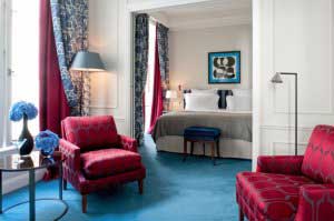 ,لی بارگاندی پاریس,هتل Le Burgundy Paris با خدمات عالي خود پذيراي مهمانان ميباشد. ميهمانان عزيز مي توانند از اتاقهاي راحت هتل لذت ببرند...,