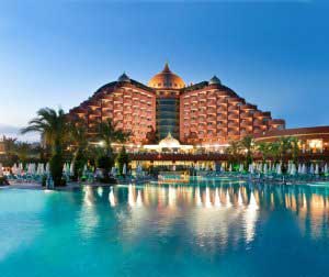 ,هتل دلفین پالاس
ترکیه / آنتالیا(Delphin Palace Hotel
Turkey / Antalya ),هتل 5 ستاره Delphin Palace ، واقع در سواحل مدیترانه و در شهر آنتالیا قرار دارد.,