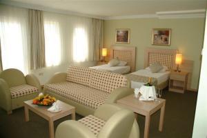 هتل تفریحی سیلایف فامیلی
ترکیه / آنتالیا(Sealife Family Resort Hotel
Turkey / Antalya )
